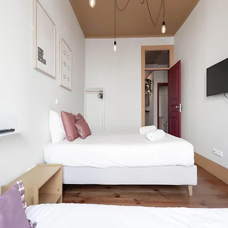 Akicity Alameda Fusion Апартаменты Лиссабон